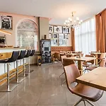 Adelhoff Hotel apartamentowy 4*