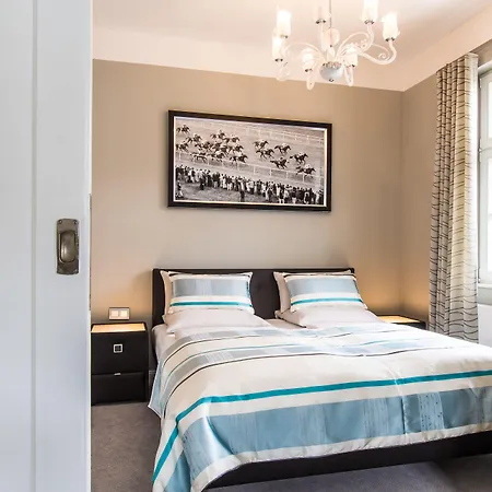 Adelhoff Hotel apartamentowy 4*