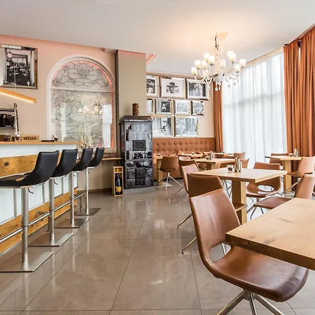 Adelhoff Aparthotel 4*