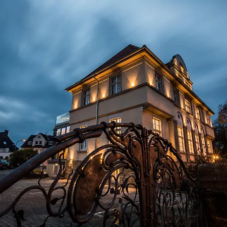 Aparthotel Adelhoff 4*